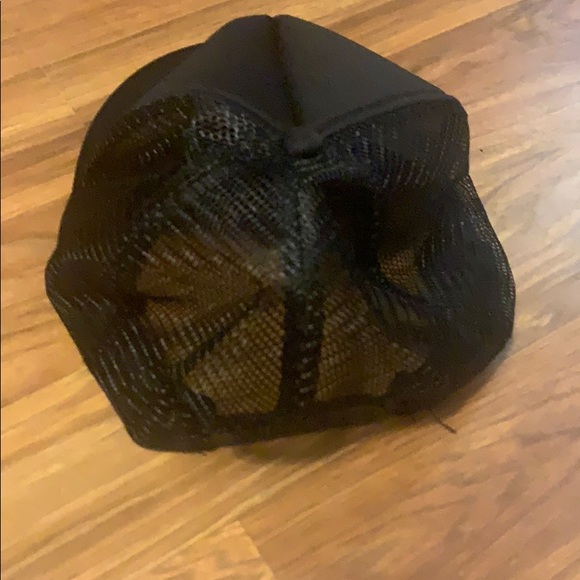 Hat - Picture 3 of 4